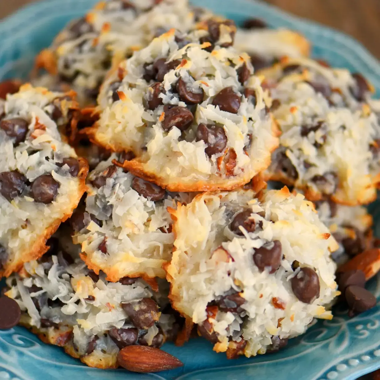 Almond Joy Cookies: A Delicious Almond and Coconut Treat